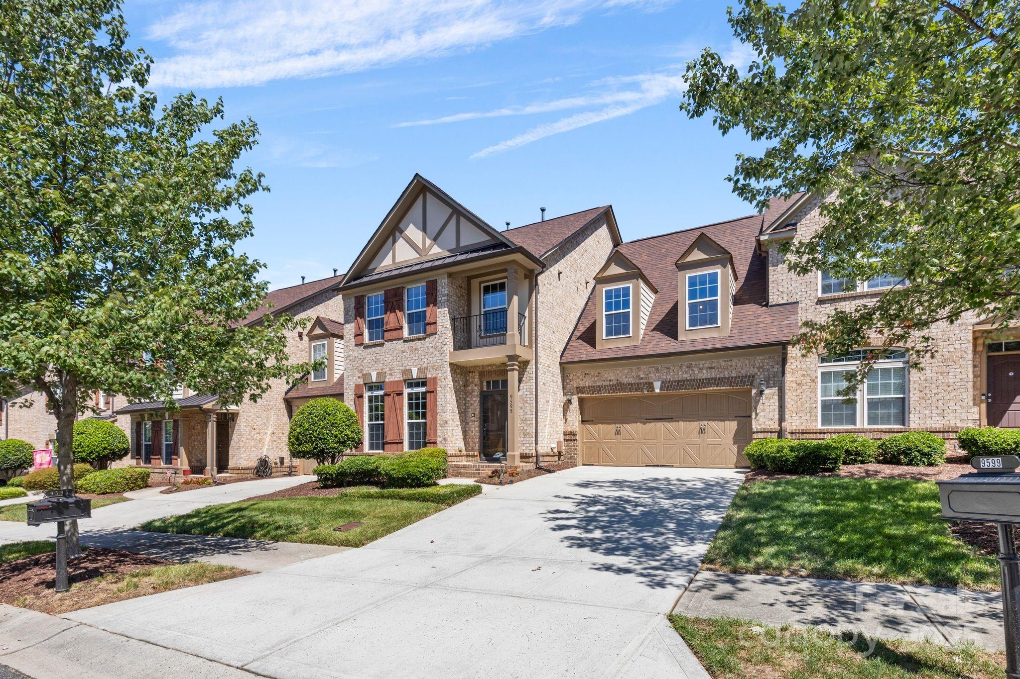 9595 Ledbury Court NW