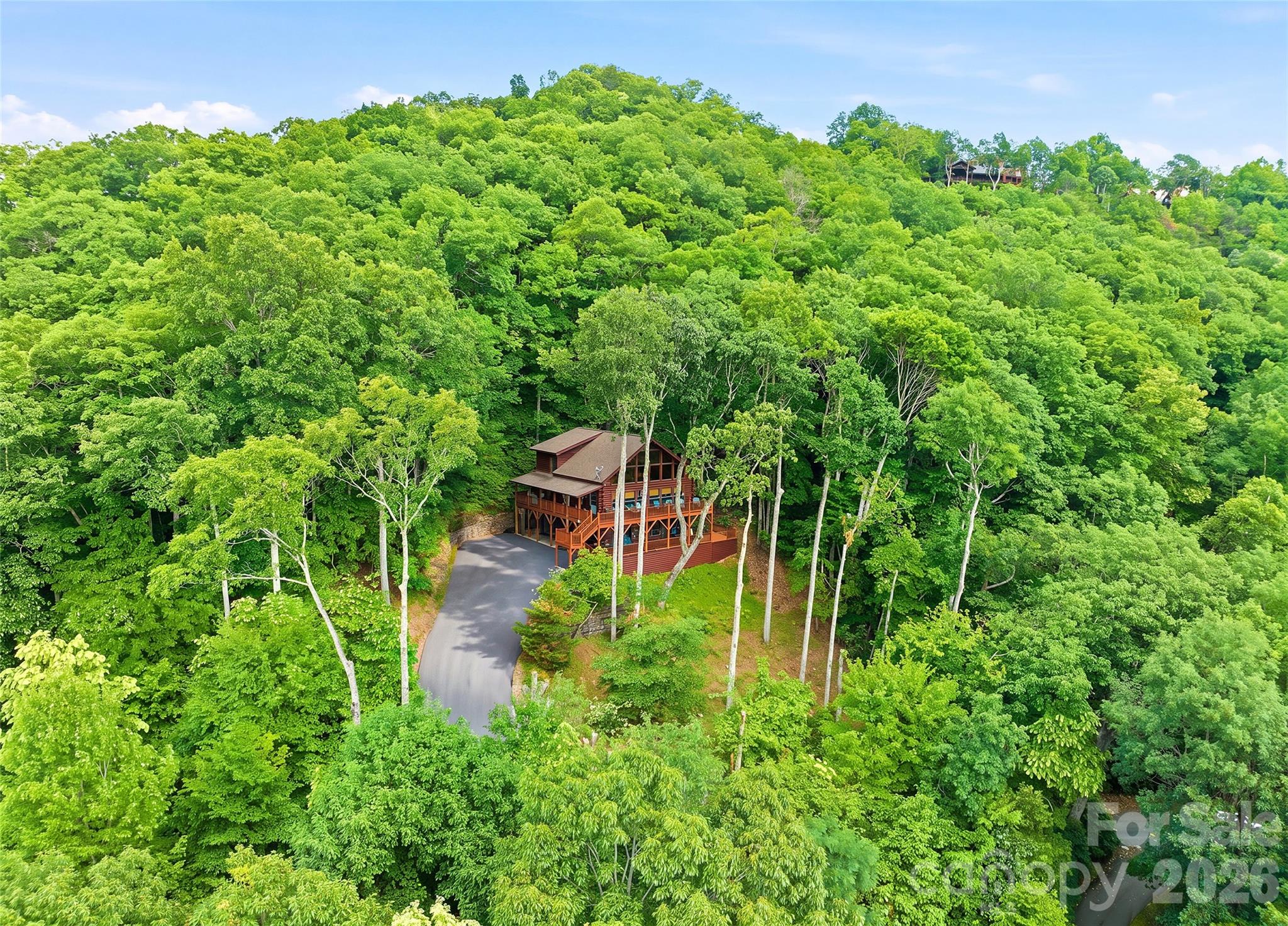 582 Tsalagi Trail