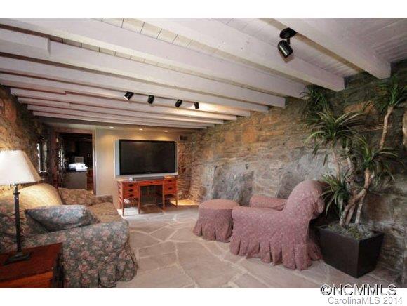 Town Mountain Estates - Residential