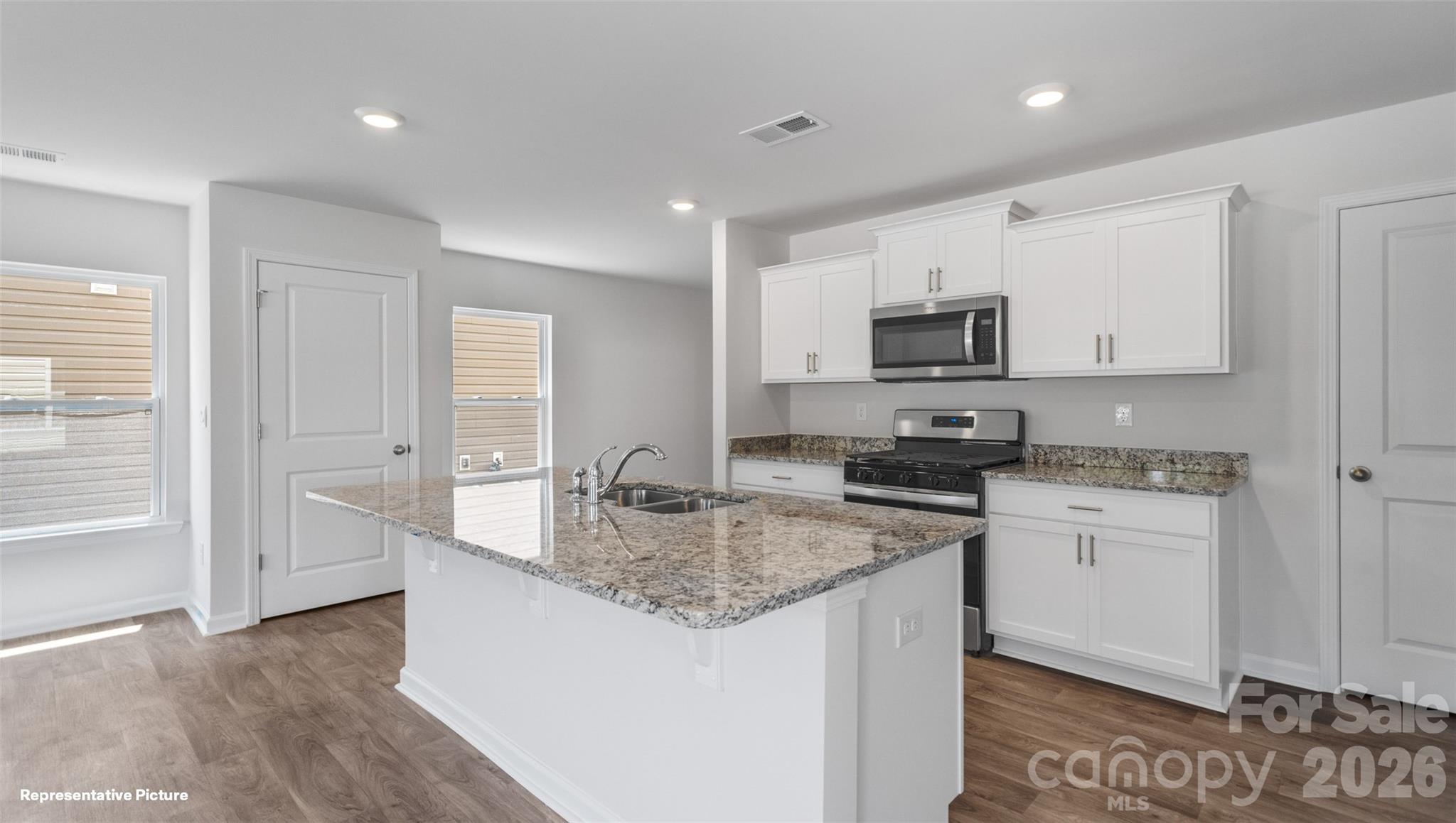 The Hamptons at Hickory - Residential