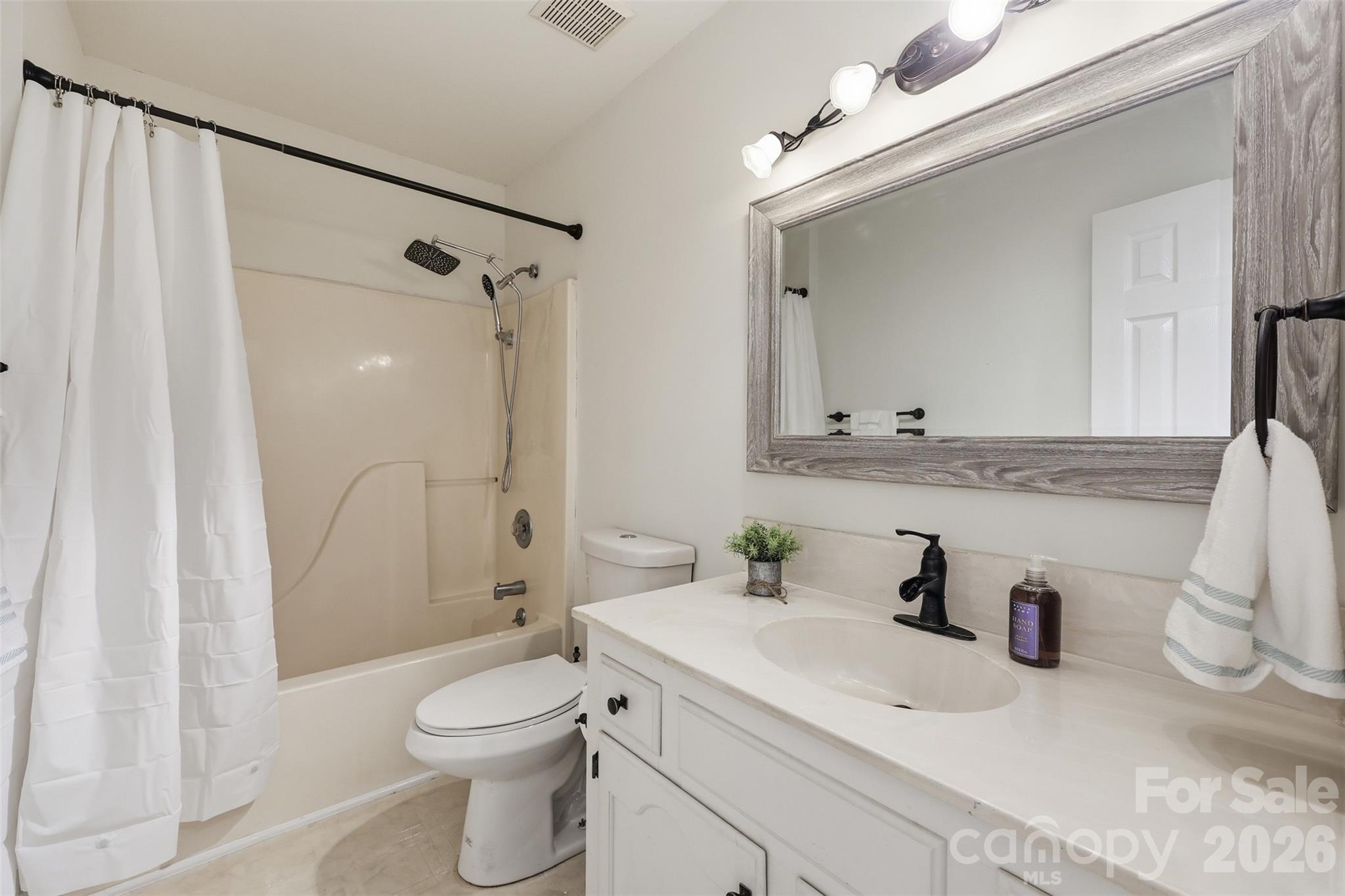 Edgewoods - Residential