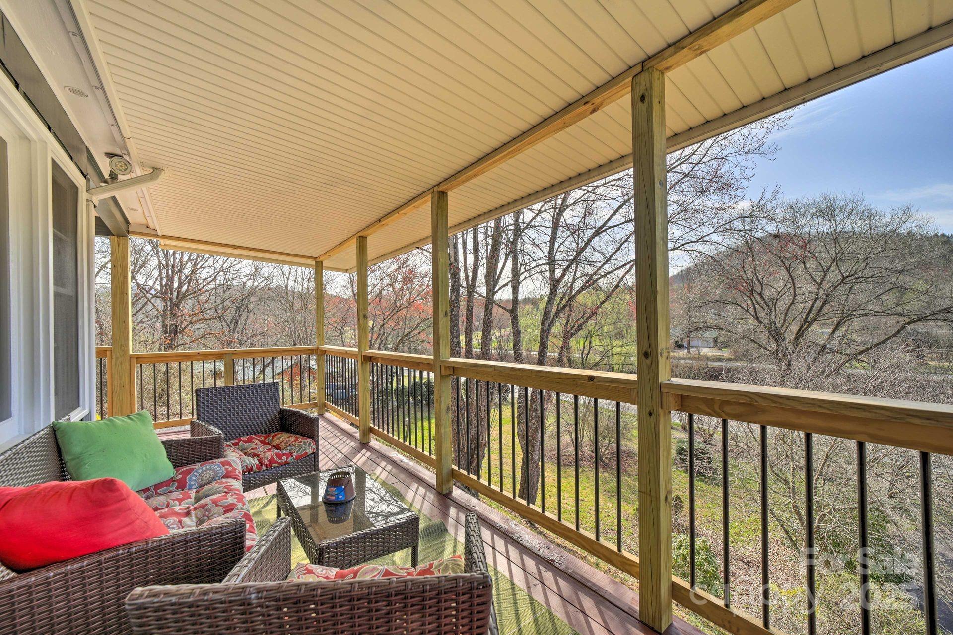 1152 South River Road