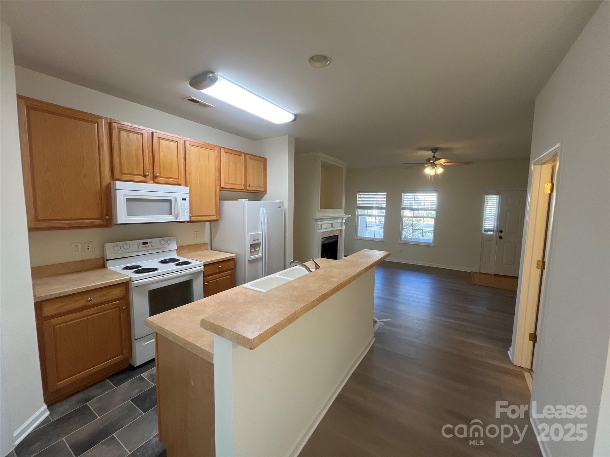 Constitution Park - Residential Lease