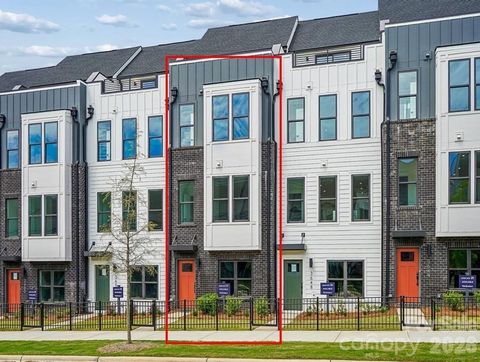 3652 S Tryon Street Charlotte NC 28217