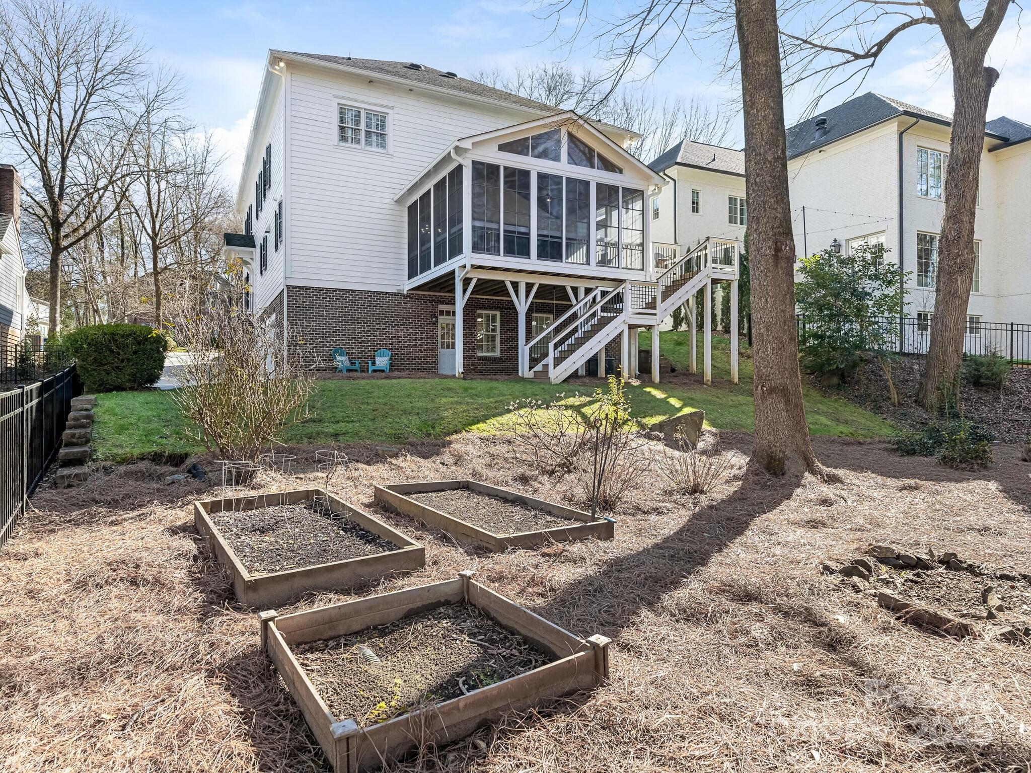 Barclay Downs - Residential