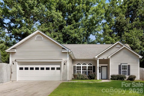 Photo of 8011 Maxwelton Drive, Huntersville, NC 28078 (MLS # 4390521)