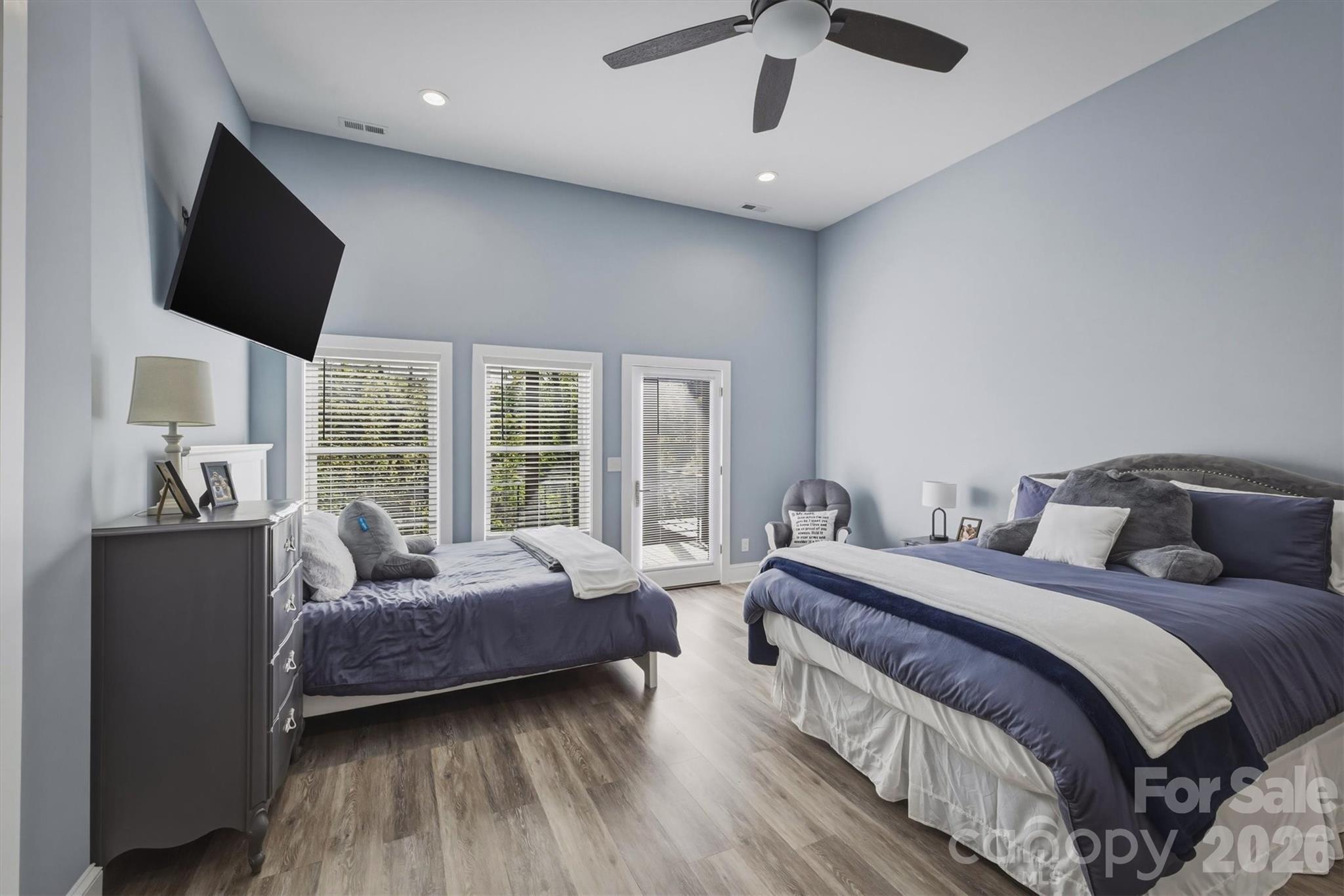 Sunset Point - Residential