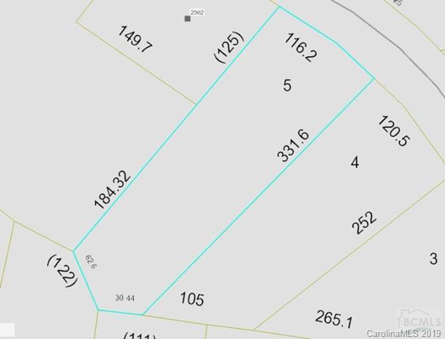 Great lots of land. Perfect for people looking to build their dream homes.