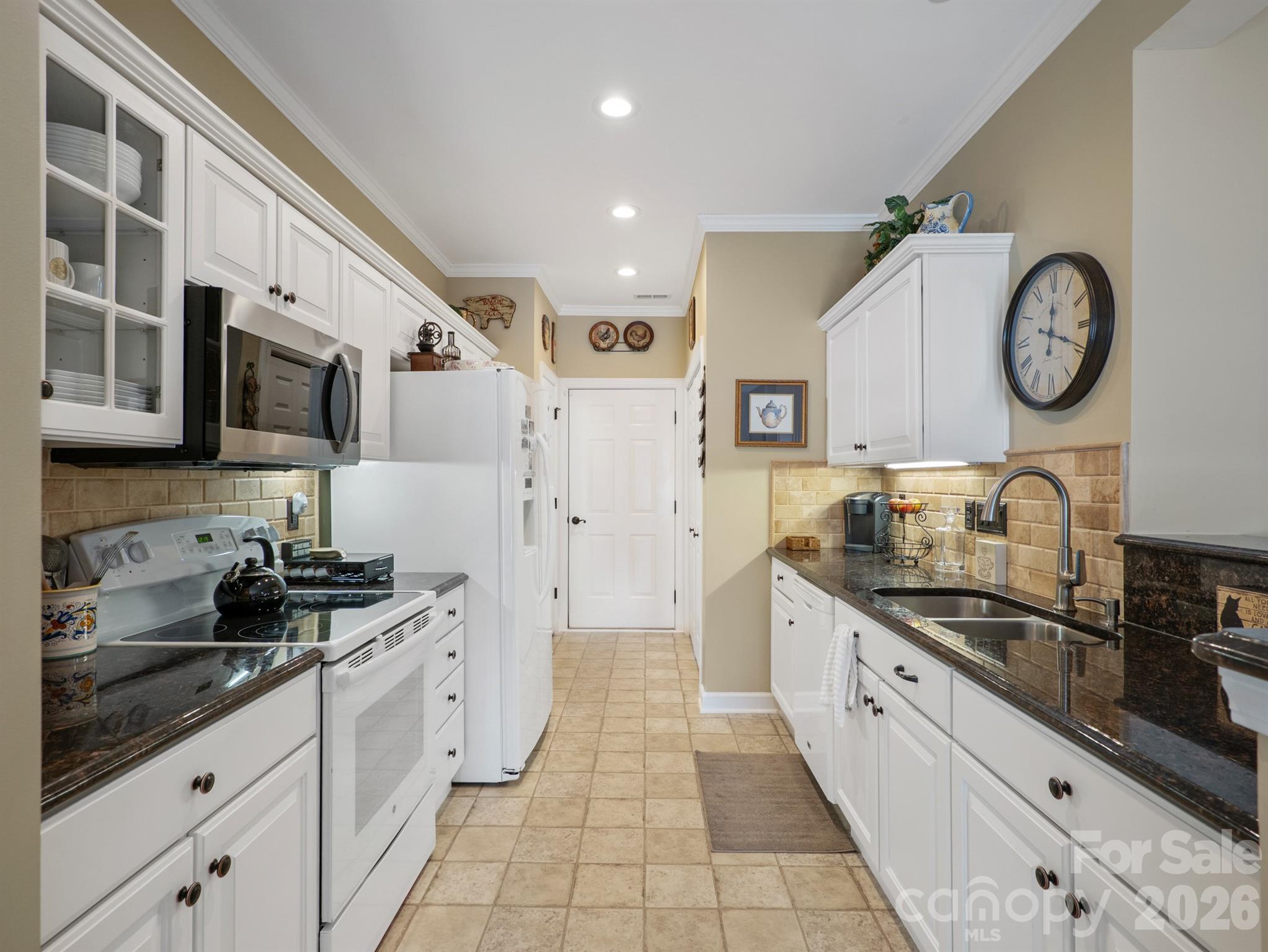 The Glen at Highland Creek - Residential