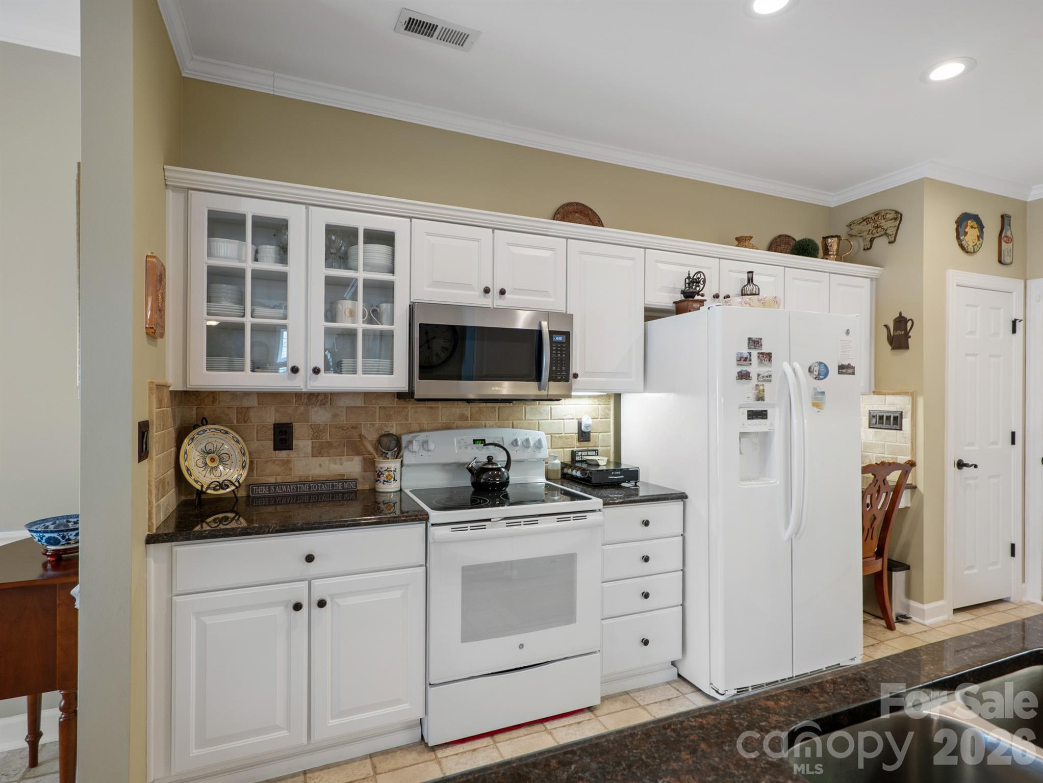 The Glen at Highland Creek - Residential