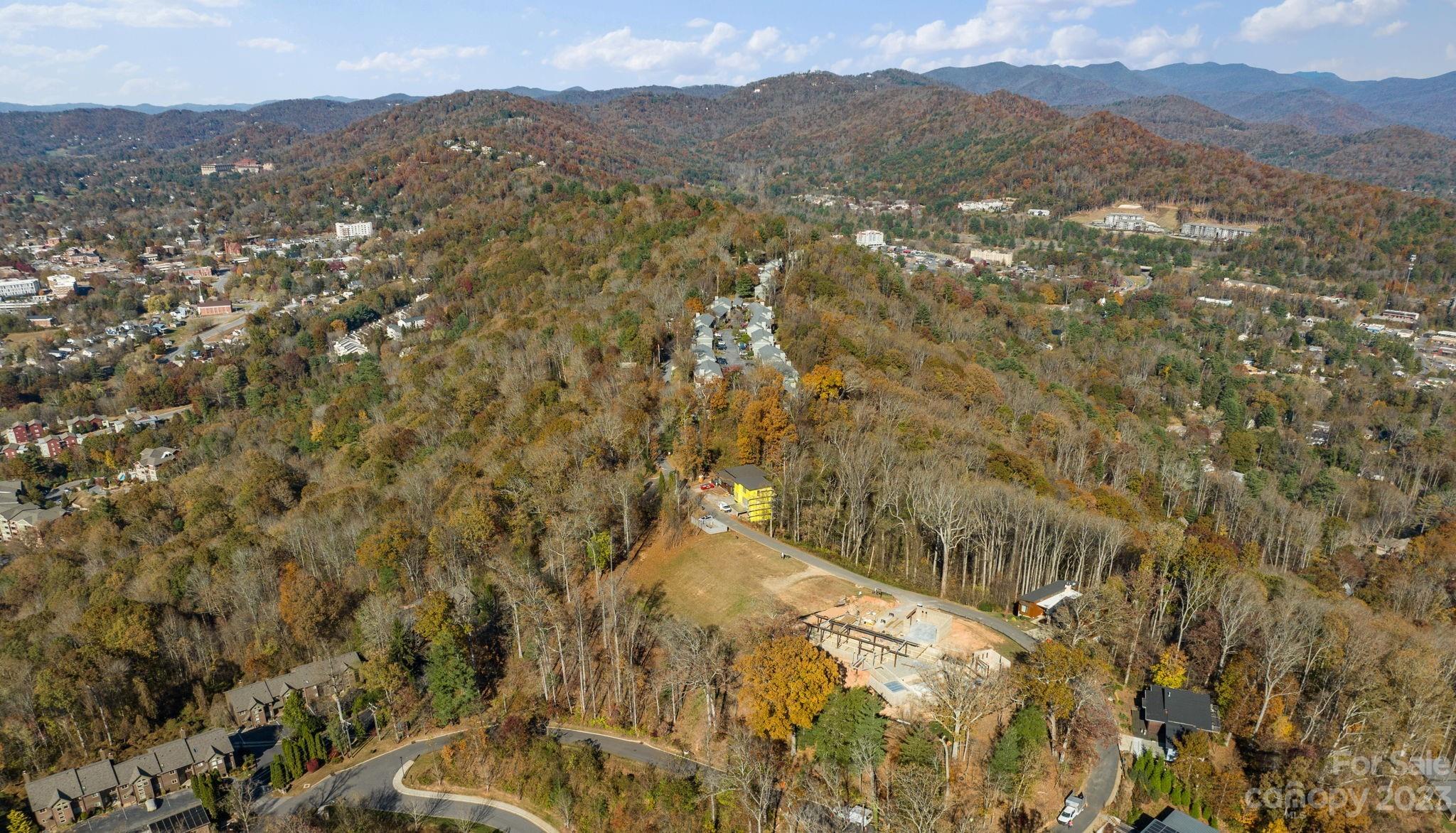 Beaucatcher Knoll - Land