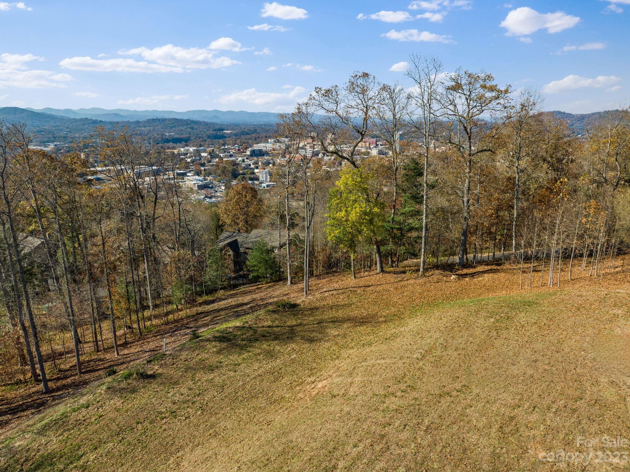 Beaucatcher Knoll - Land