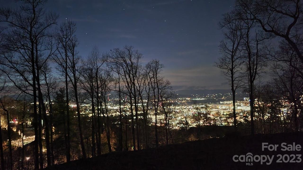Beaucatcher Knoll - Land