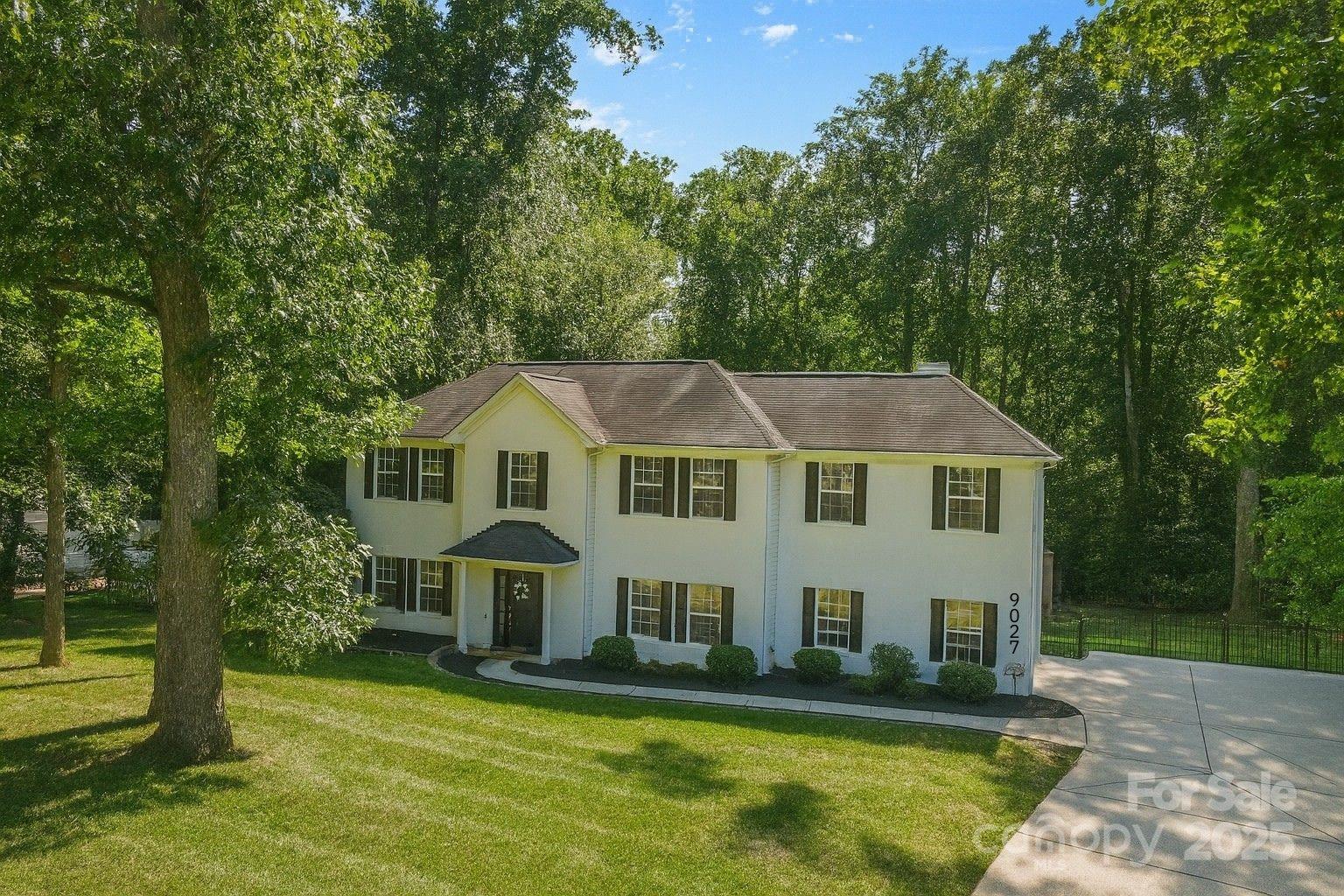 9027 Leah Meadow Lane 23