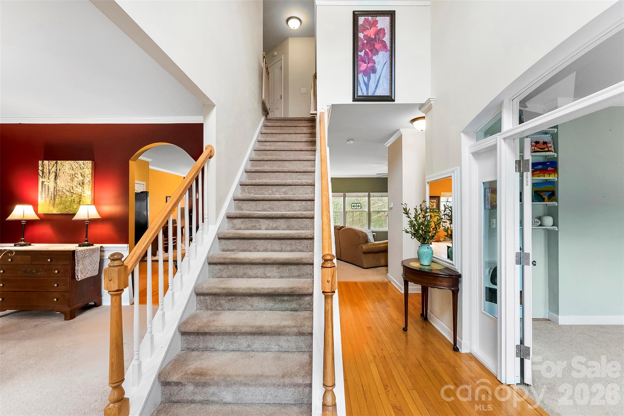 1086 Arrowhead Drive SE