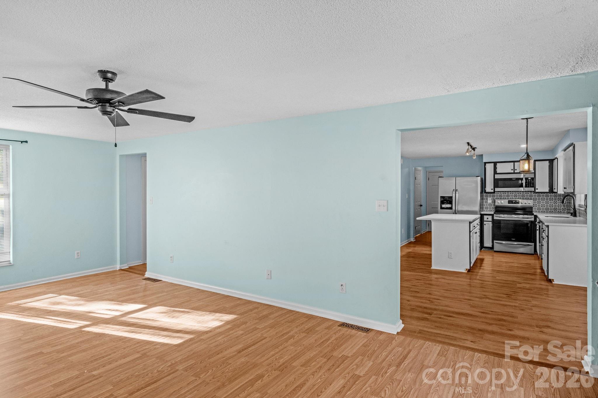 Woodside Falls - Residential