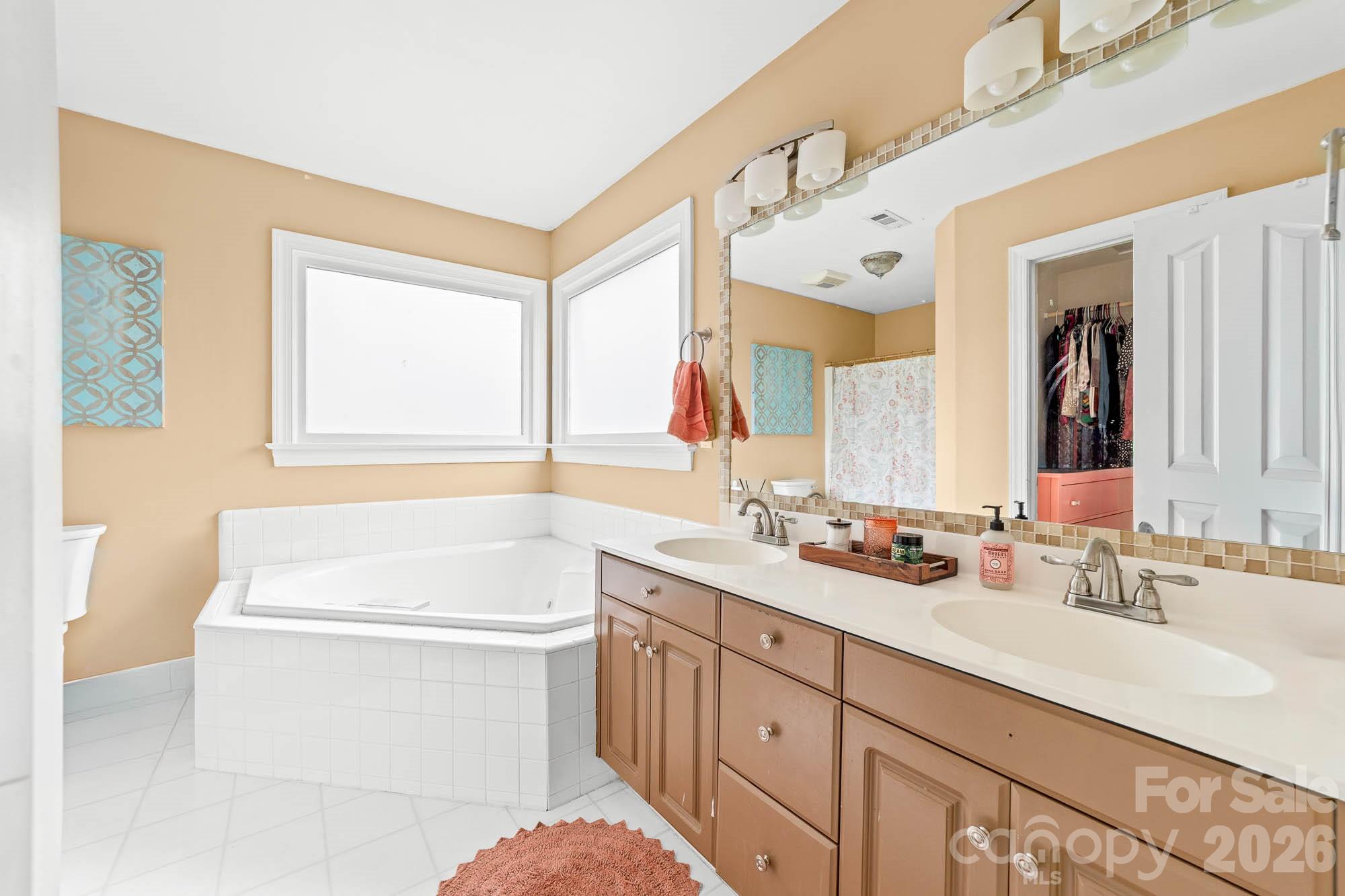 Davis Lake - Residential