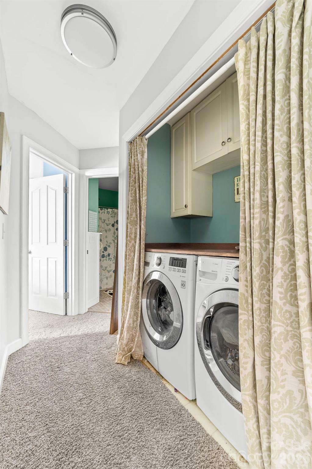 Davis Lake - Residential