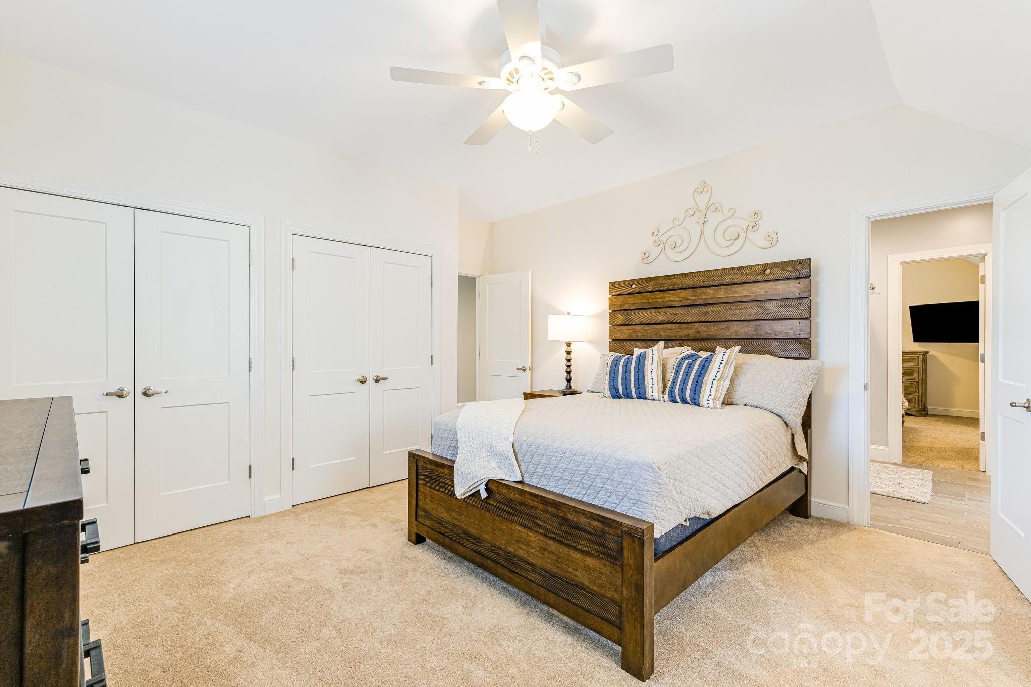 White Oak Mountain - Residential