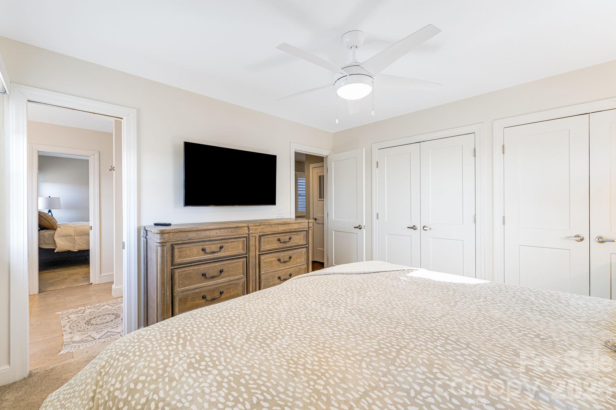 White Oak Mountain - Residential