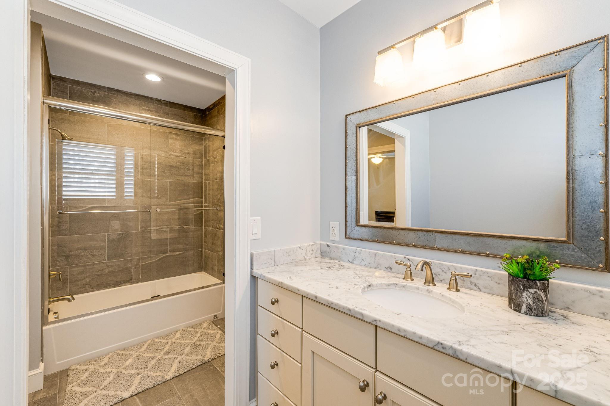 White Oak Mountain - Residential