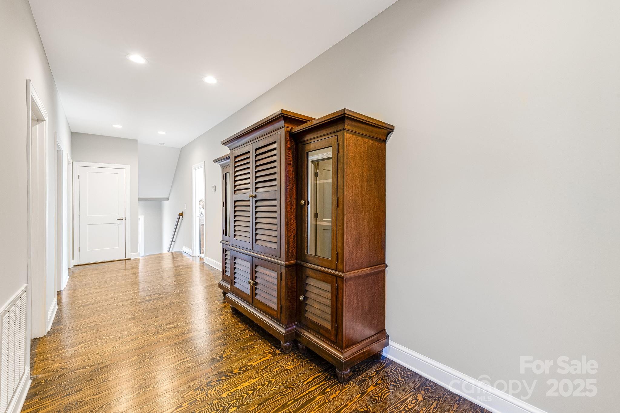 White Oak Mountain - Residential