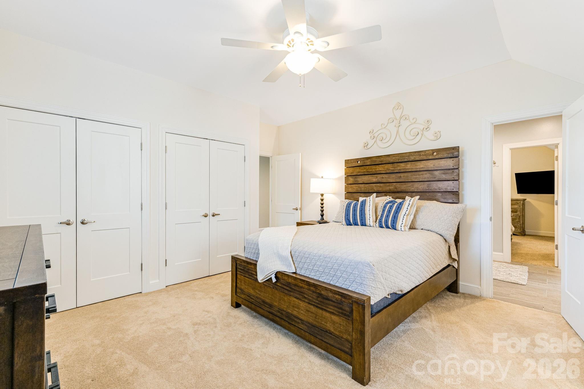 White Oak Mountain - Residential