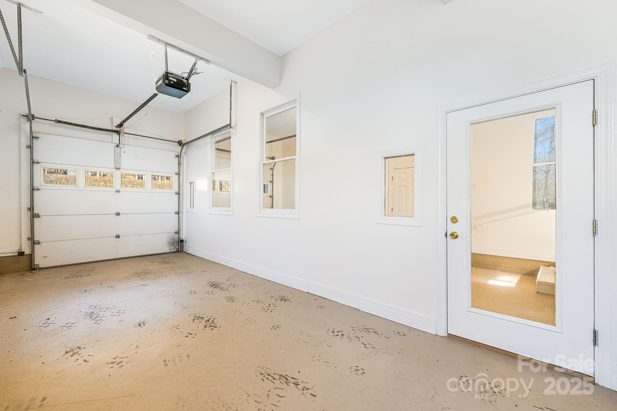 White Oak Mountain - Residential