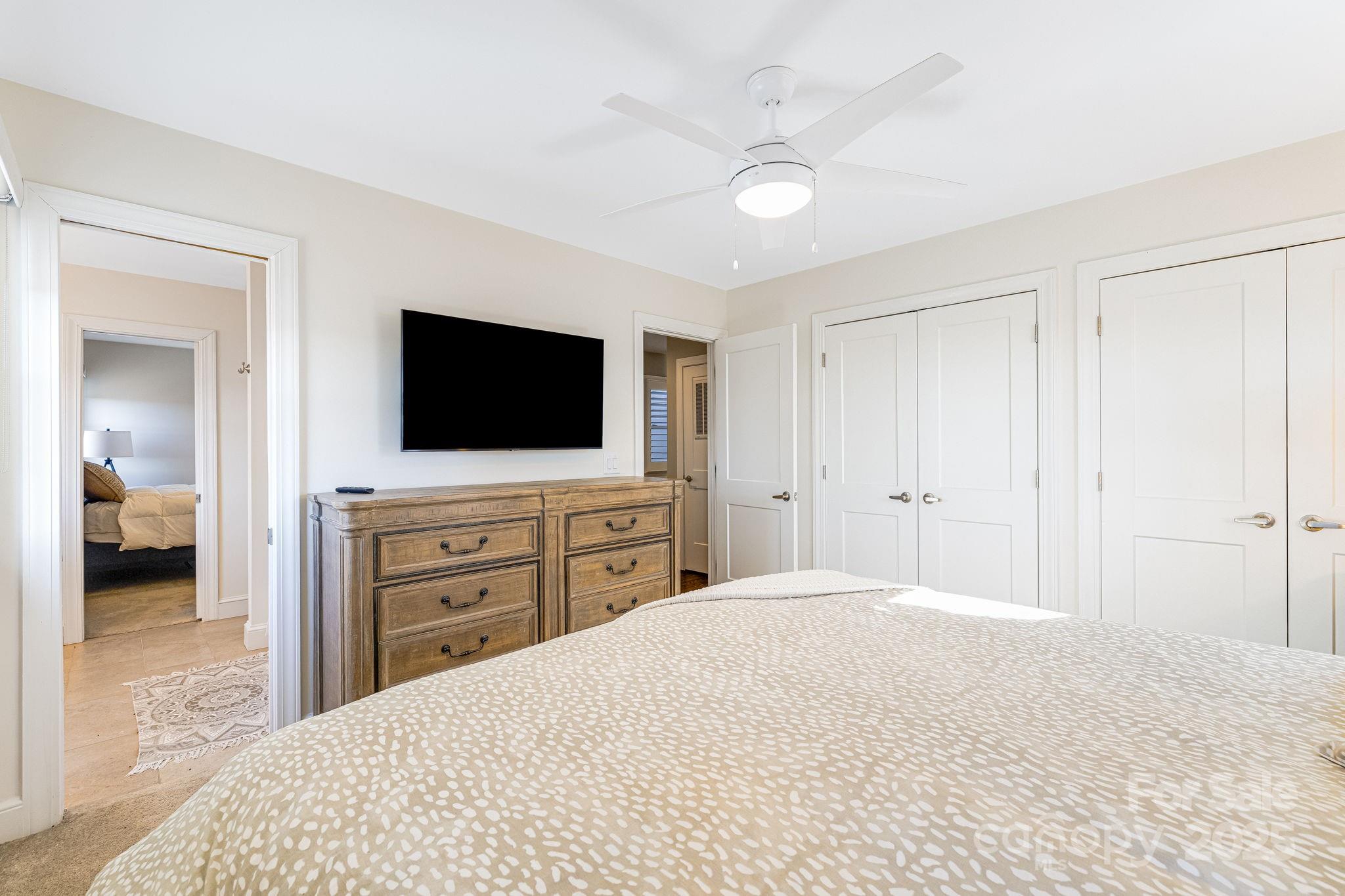 White Oak Mountain - Residential