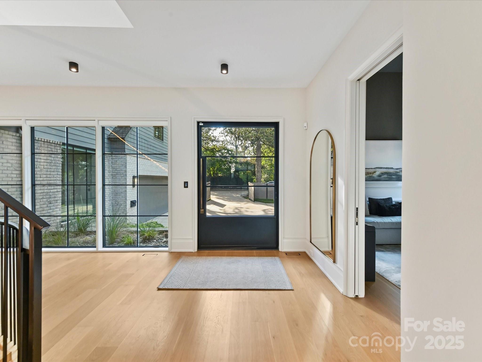 1840 Sharon Lane