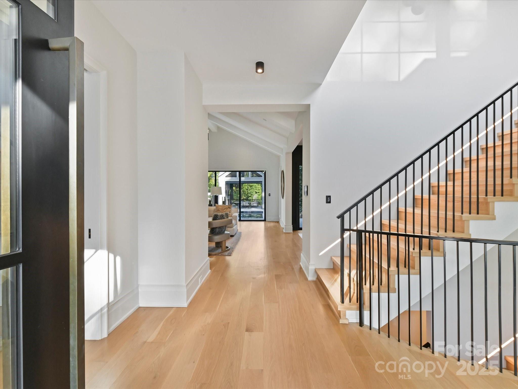 1840 Sharon Lane