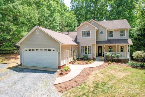 Photo of 122 Roxboro Court #286, Mount Gilead, NC 27306 (MLS # 4250352)