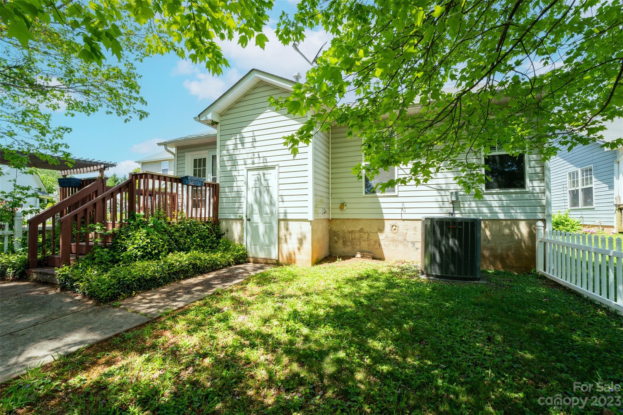 Crestdale Crossing - Residential