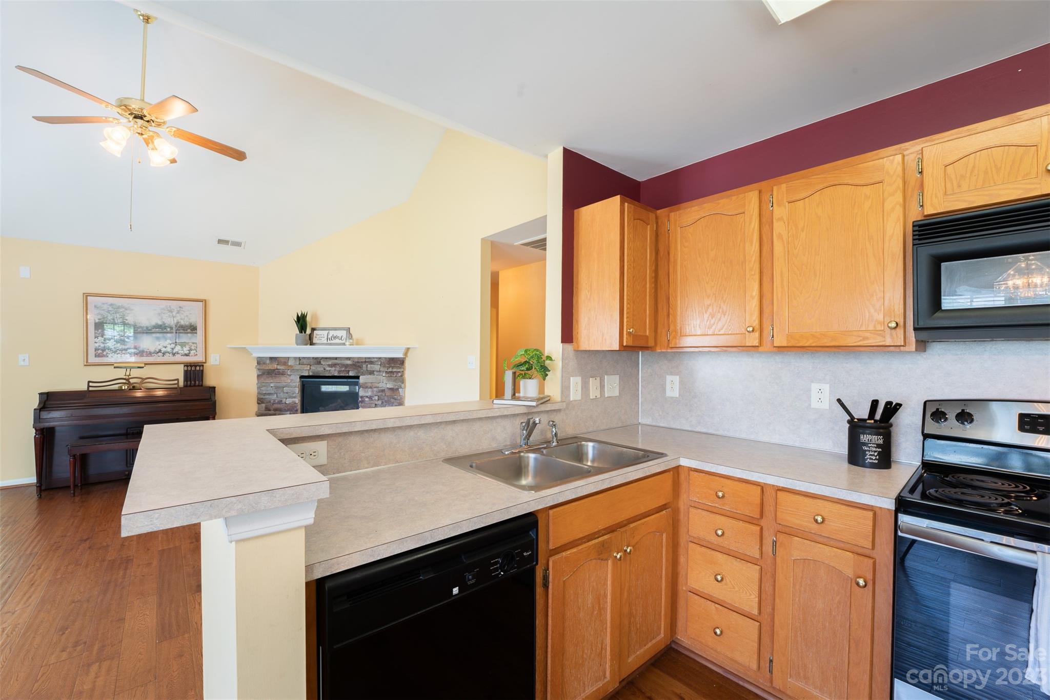 Crestdale Crossing - Residential