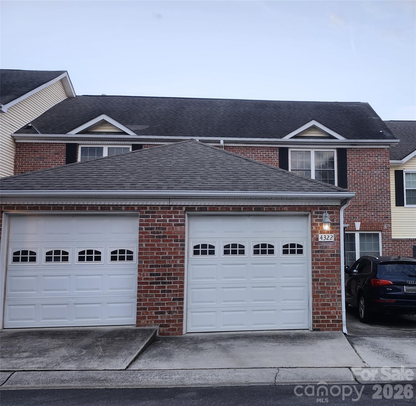 Adare Townhomes - Residential