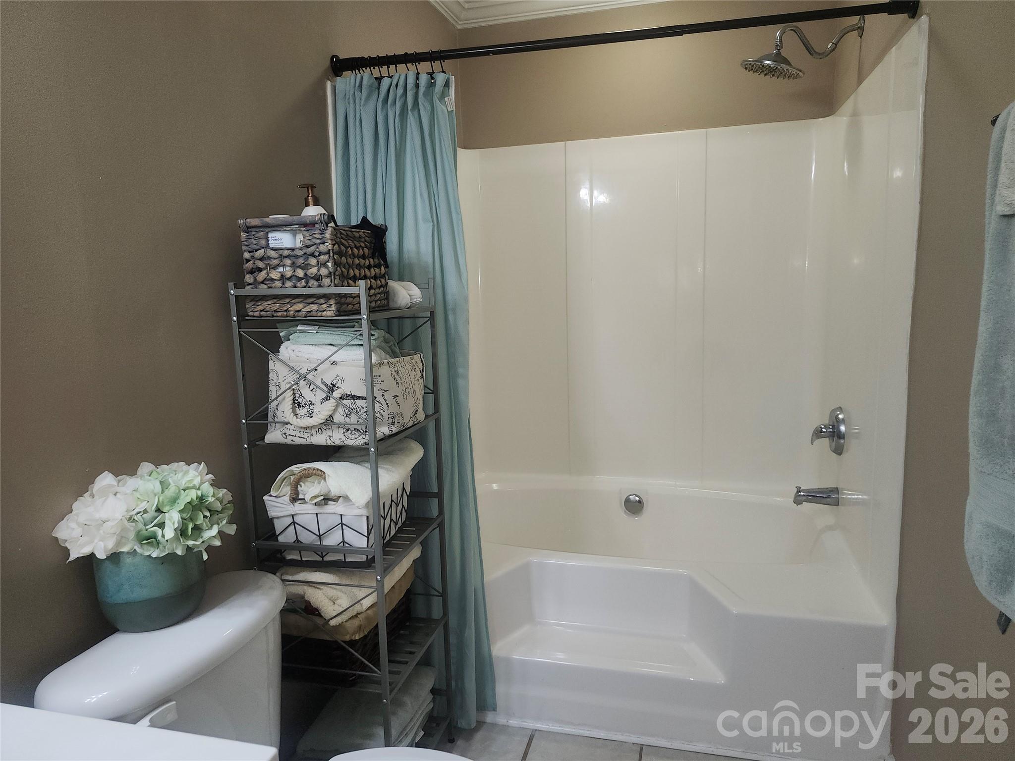 Adare Townhomes - Residential