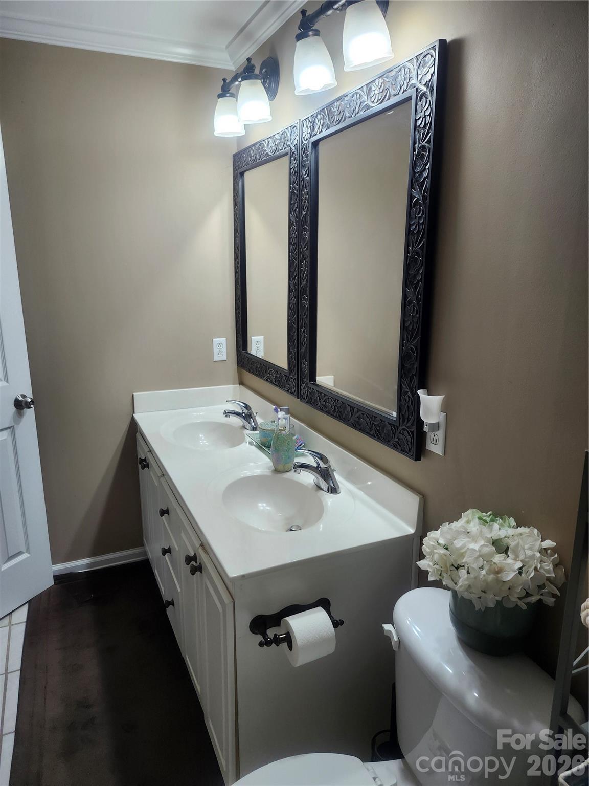 Adare Townhomes - Residential