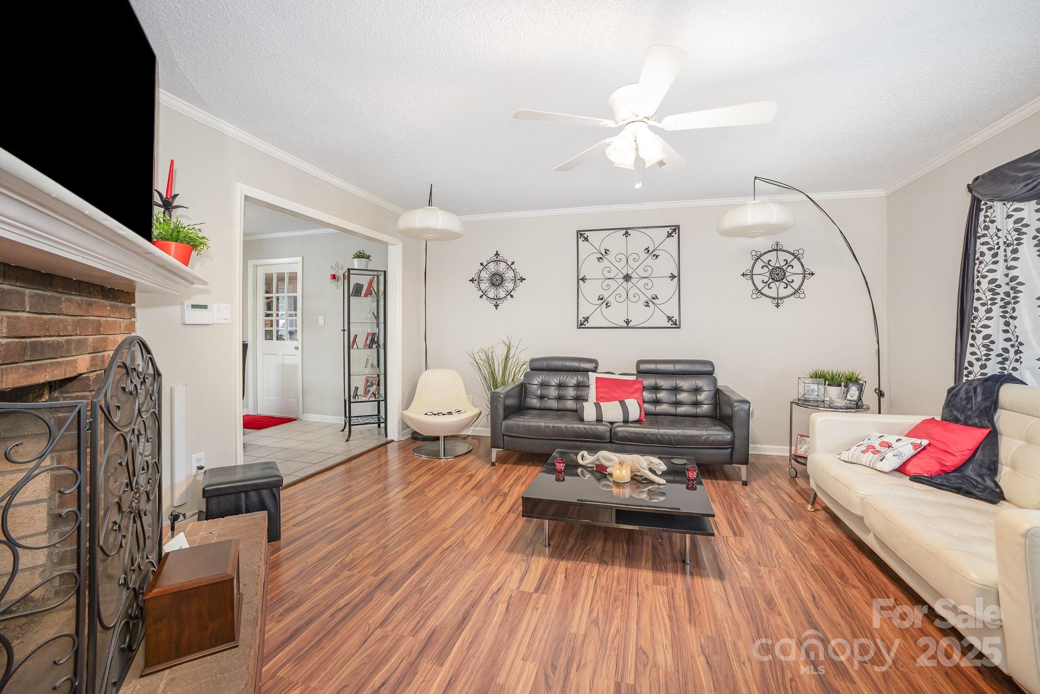 713 Hickory Hill Court