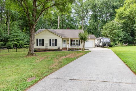 713 Hickory Hill Court Gastonia NC 28054