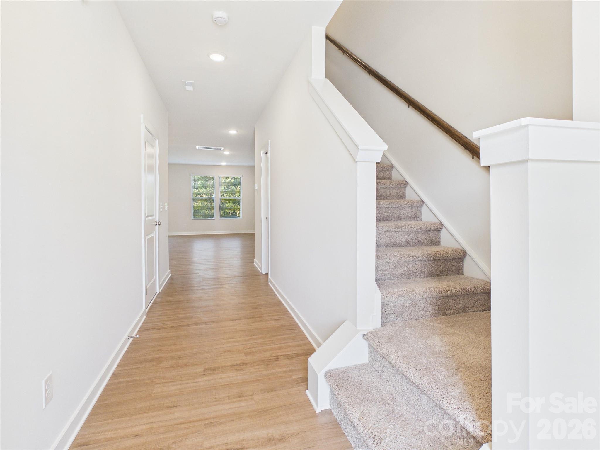 311 E King Street 03