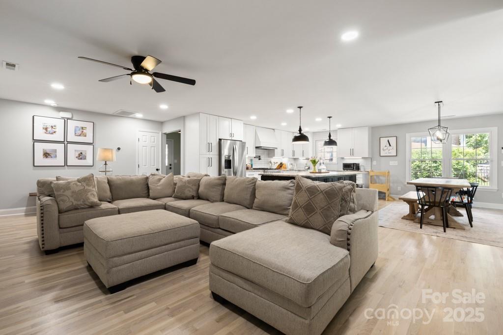 2816 Spring Valley Road