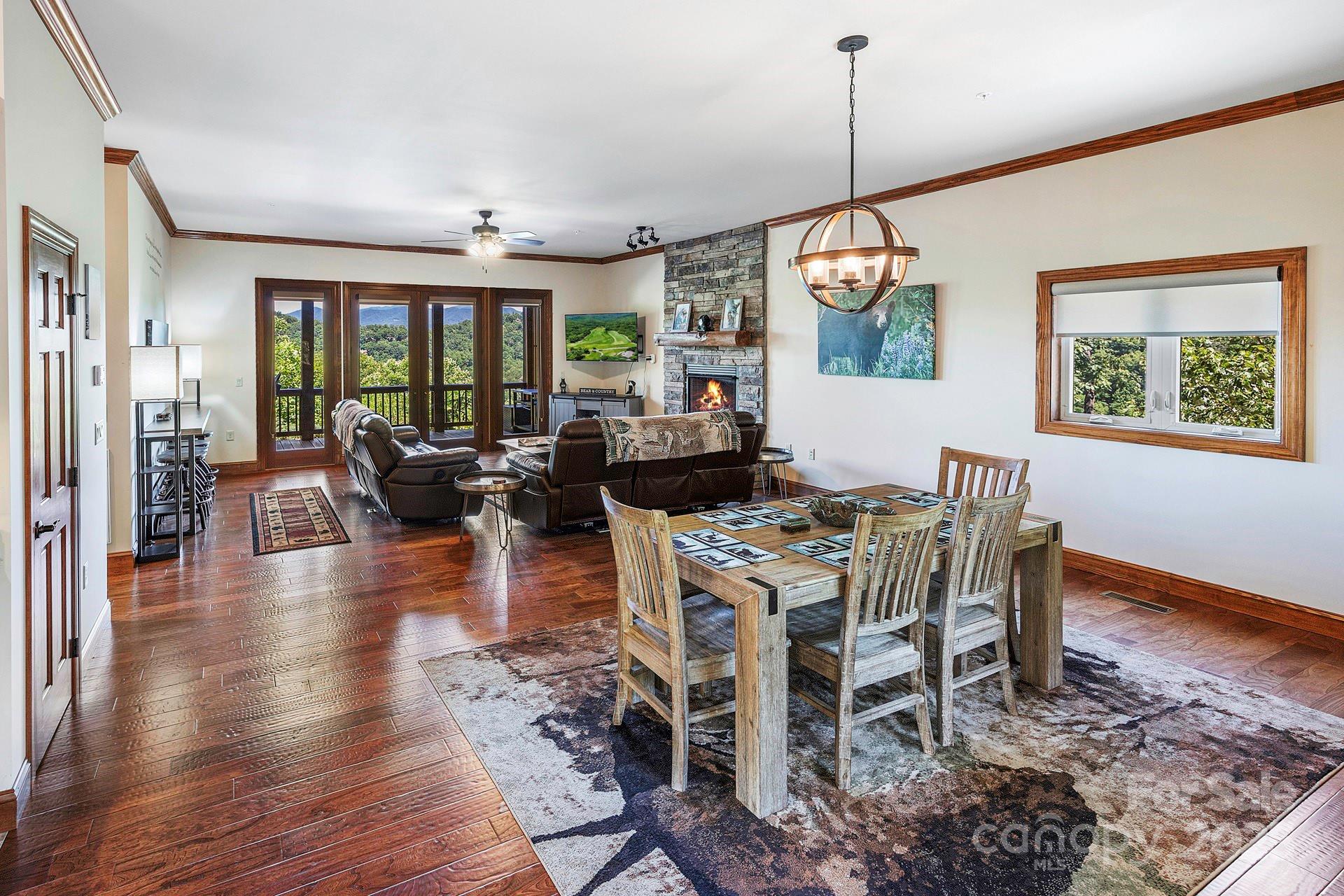 604 Sawgrass Drive 6
