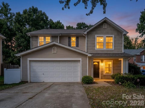 Photo of 14033 Pinyon Pine Lane, Charlotte, NC 28215 (MLS # 4435831)