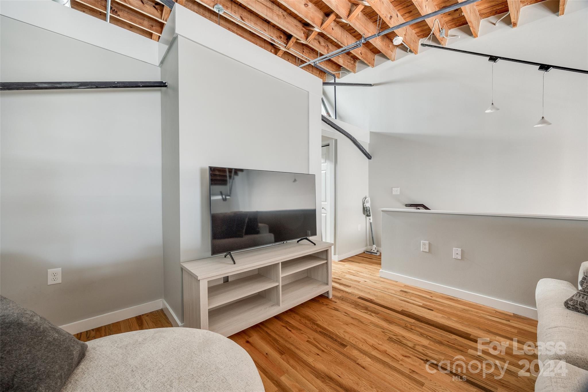 Royal Truss - Residential Lease