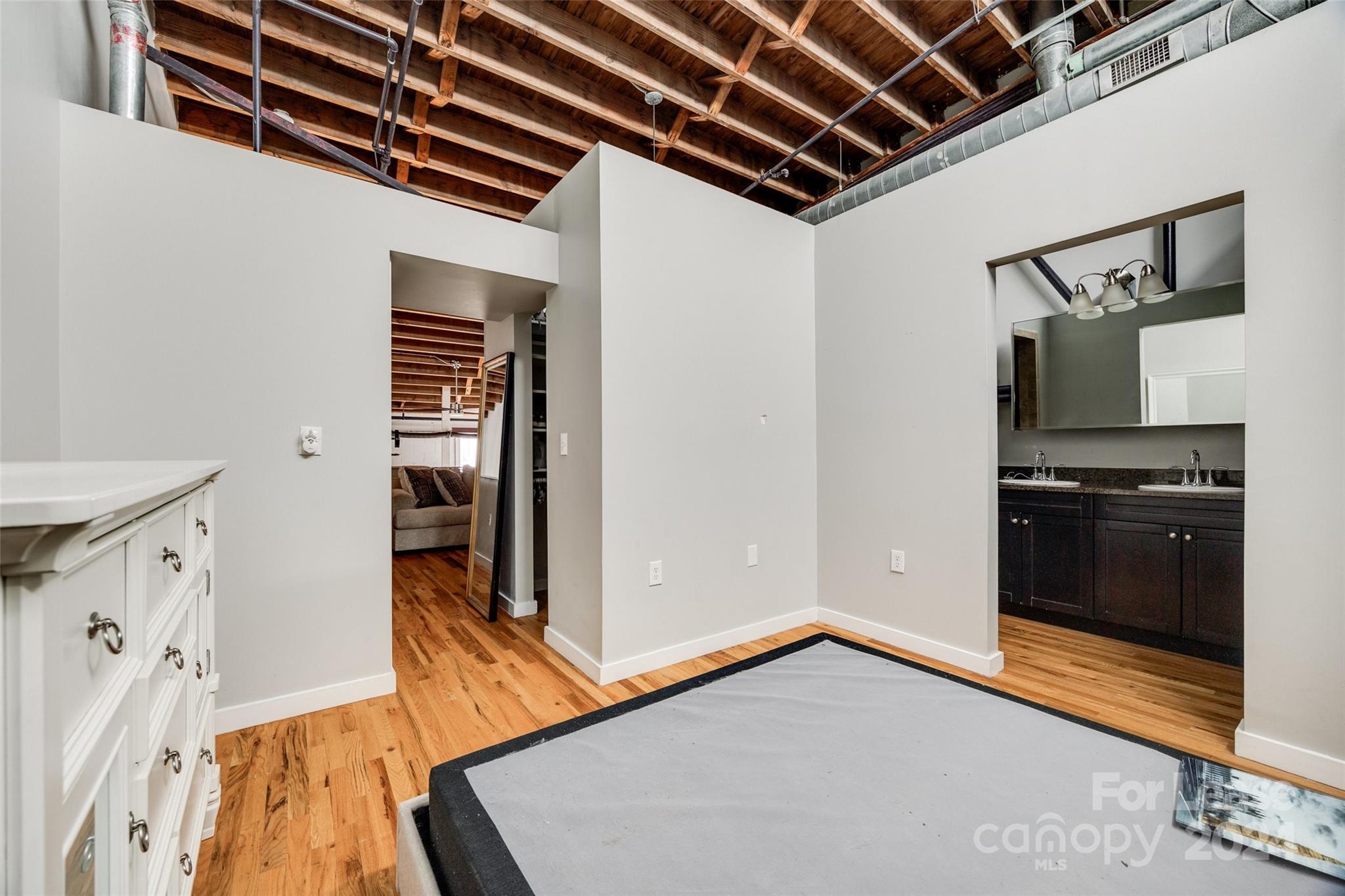 Royal Truss - Residential Lease