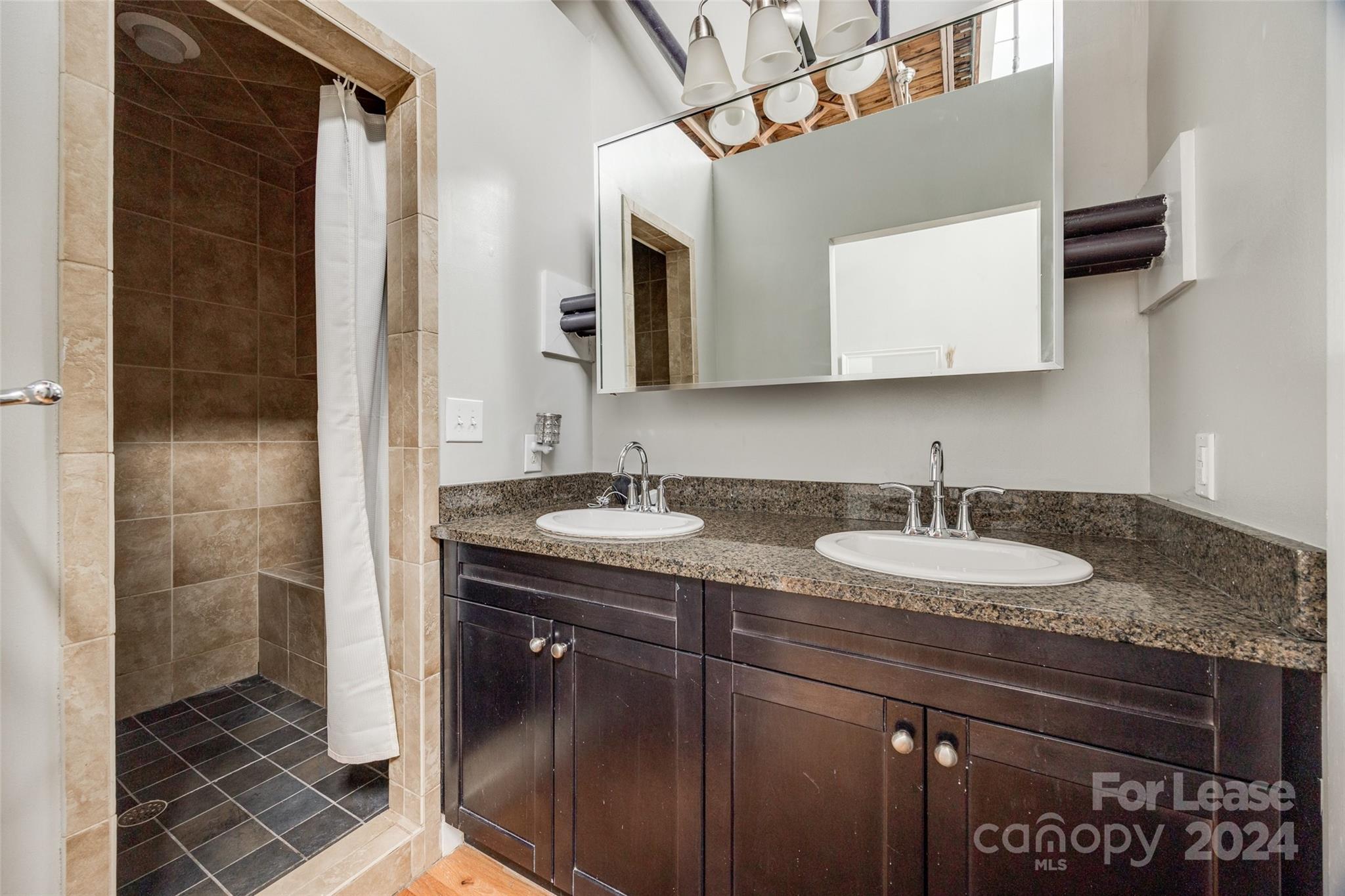 Royal Truss - Residential Lease