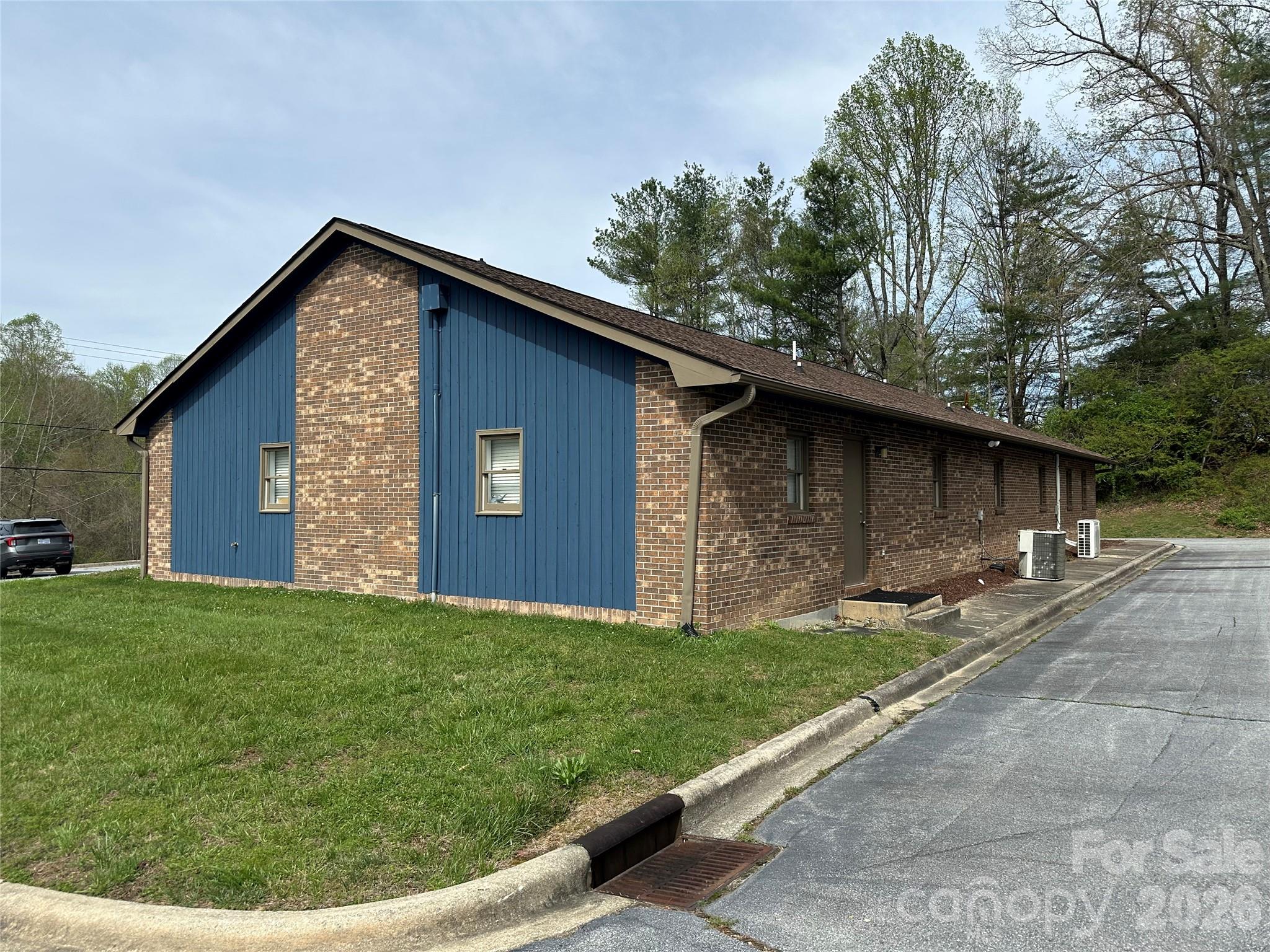 2920 Haywood Road