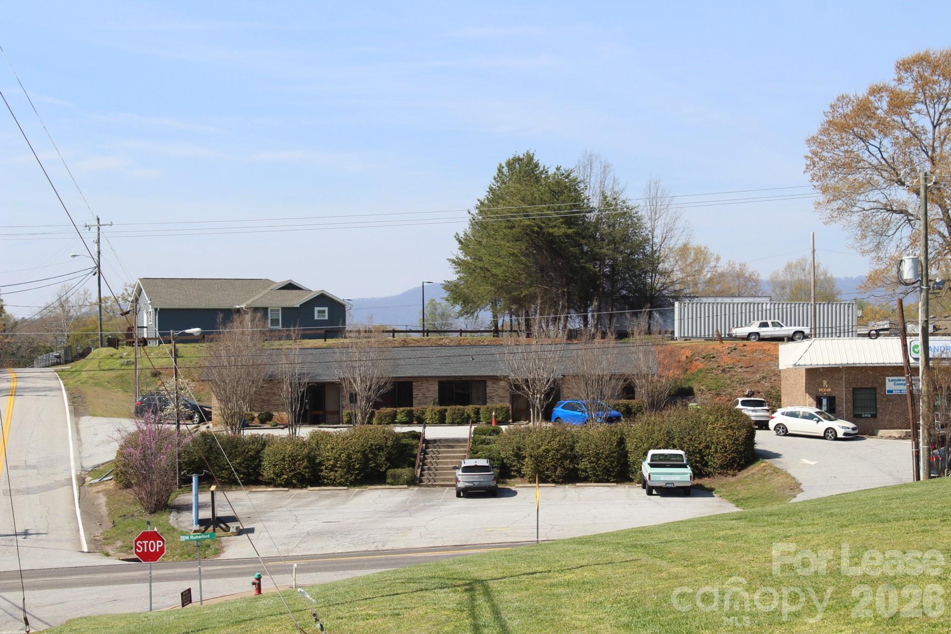 108 W Rutherford Street