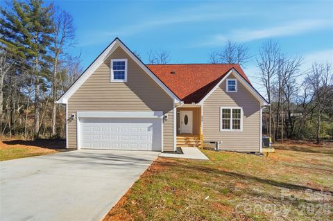 Photo of 9067 Mccray Farms Drive, Hickory, NC 28601 (MLS # 4334211)