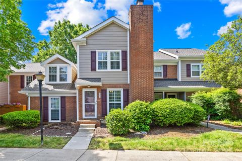 9214 N Vicksburg Park Court Charlotte NC 28210